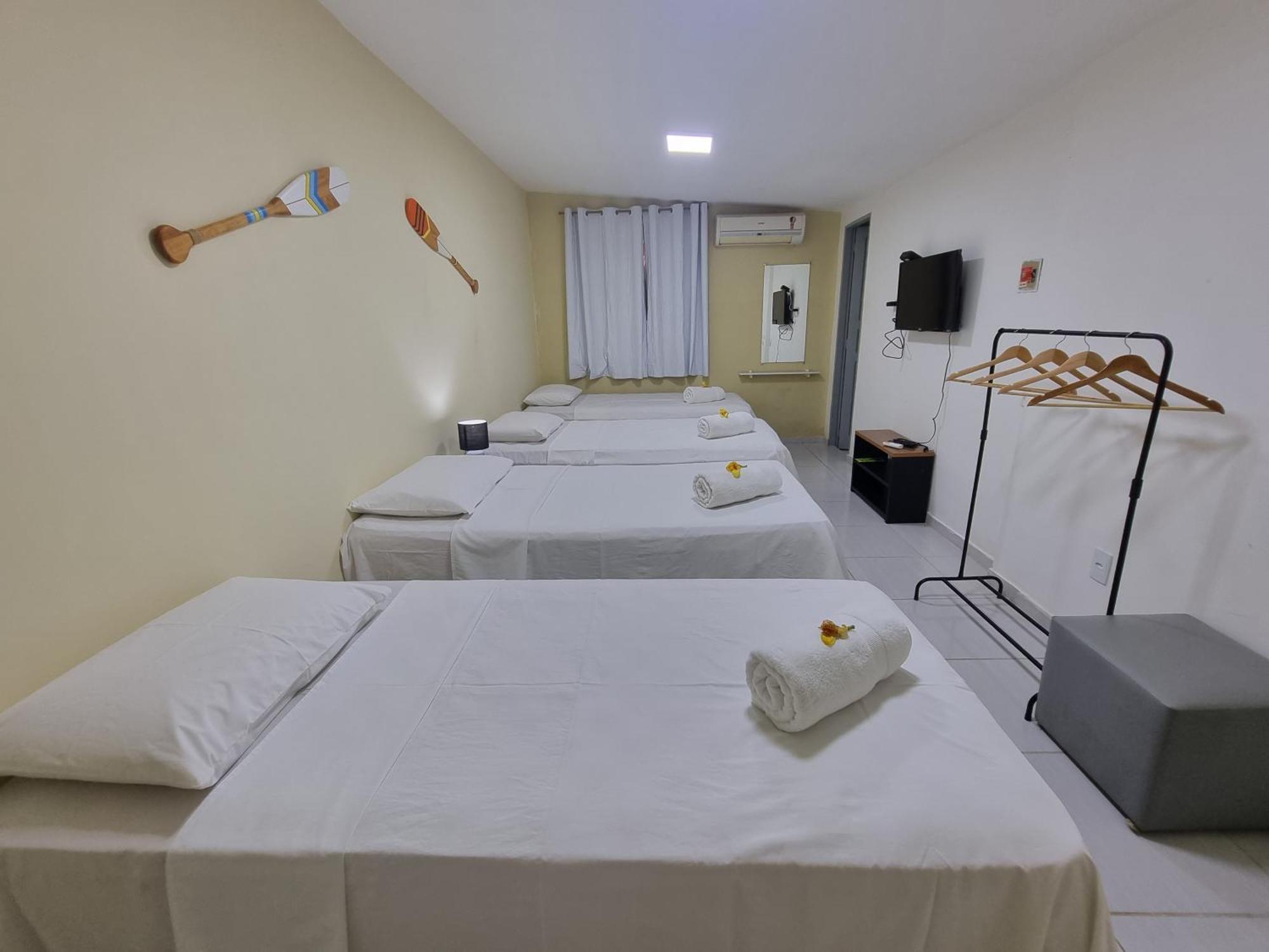 费尔南多 - 迪诺罗尼亚 斯维尔旅舍酒店 外观 照片